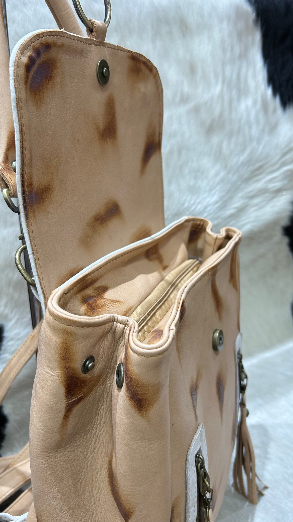 Mochila Cayetana - Dulce de leche con Arena Croco
