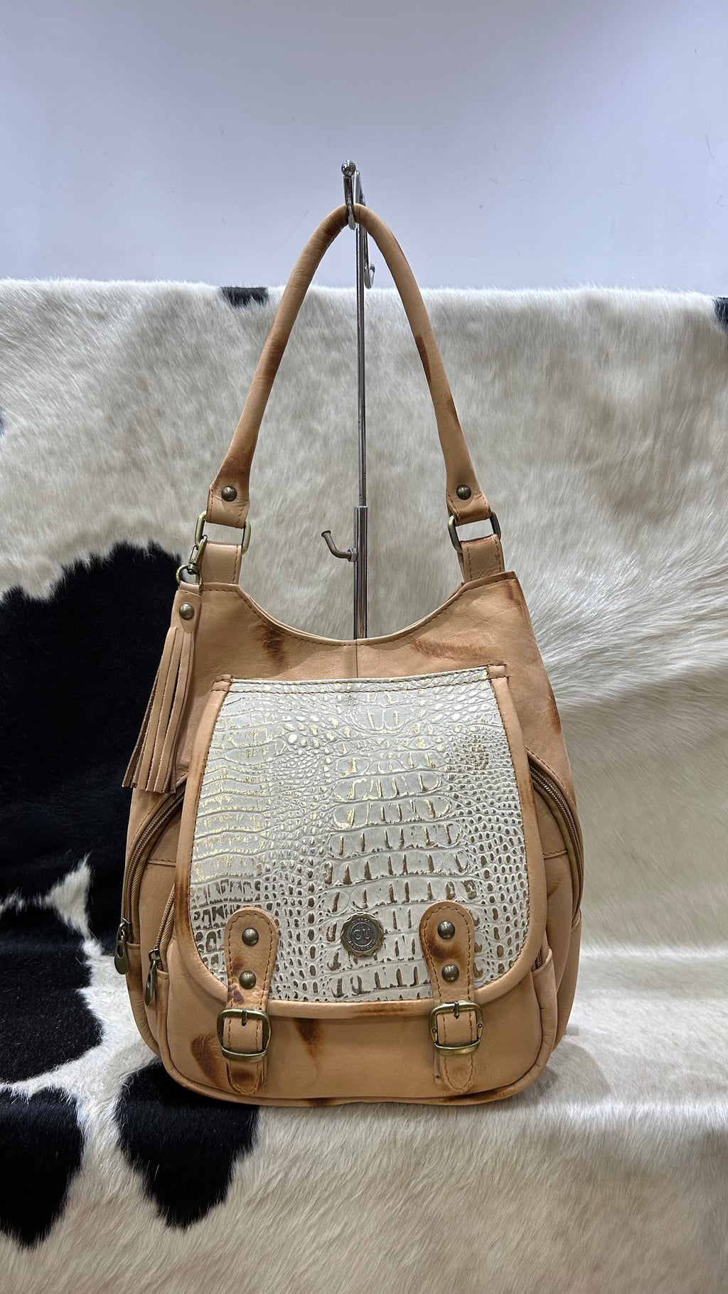 Mochila Evelyn - Dulce de leche con Arena Oro